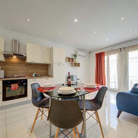 Sapphire Court 2 Bedroom Apartments By Shortletsmalta Sliema Bagian luar foto
