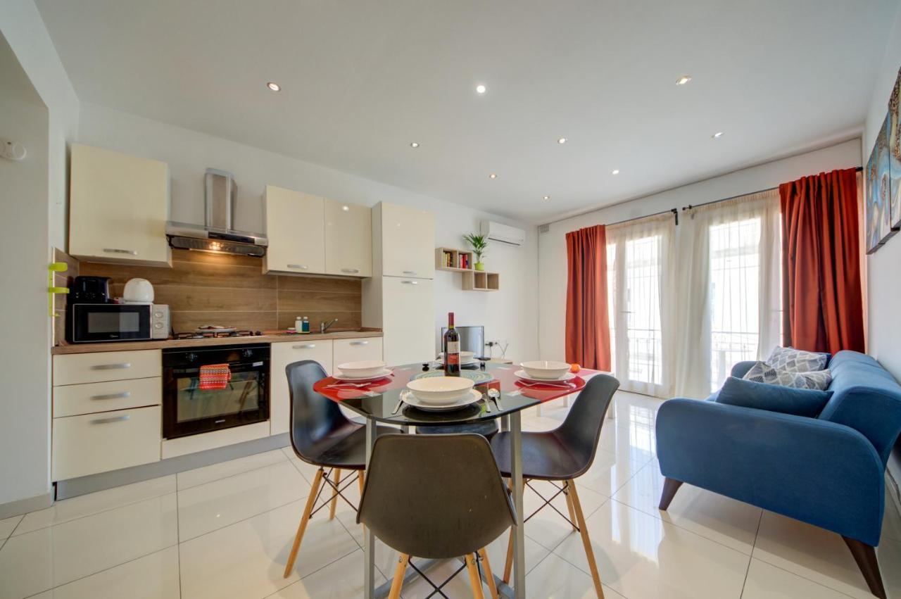 Sapphire Court 2 Bedroom Apartments By Shortletsmalta Sliema Bagian luar foto