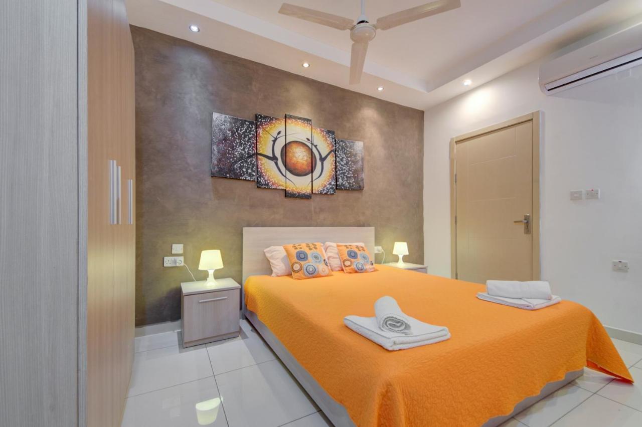 Sapphire Court 2 Bedroom Apartments By Shortletsmalta Sliema Bagian luar foto