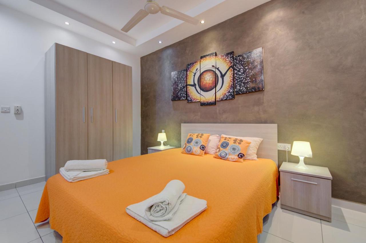 Sapphire Court 2 Bedroom Apartments By Shortletsmalta Sliema Bagian luar foto