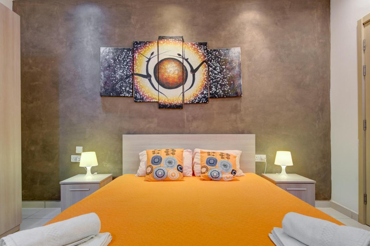Sapphire Court 2 Bedroom Apartments By Shortletsmalta Sliema Bagian luar foto