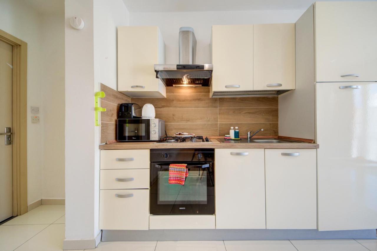 Sapphire Court 2 Bedroom Apartments By Shortletsmalta Sliema Bagian luar foto