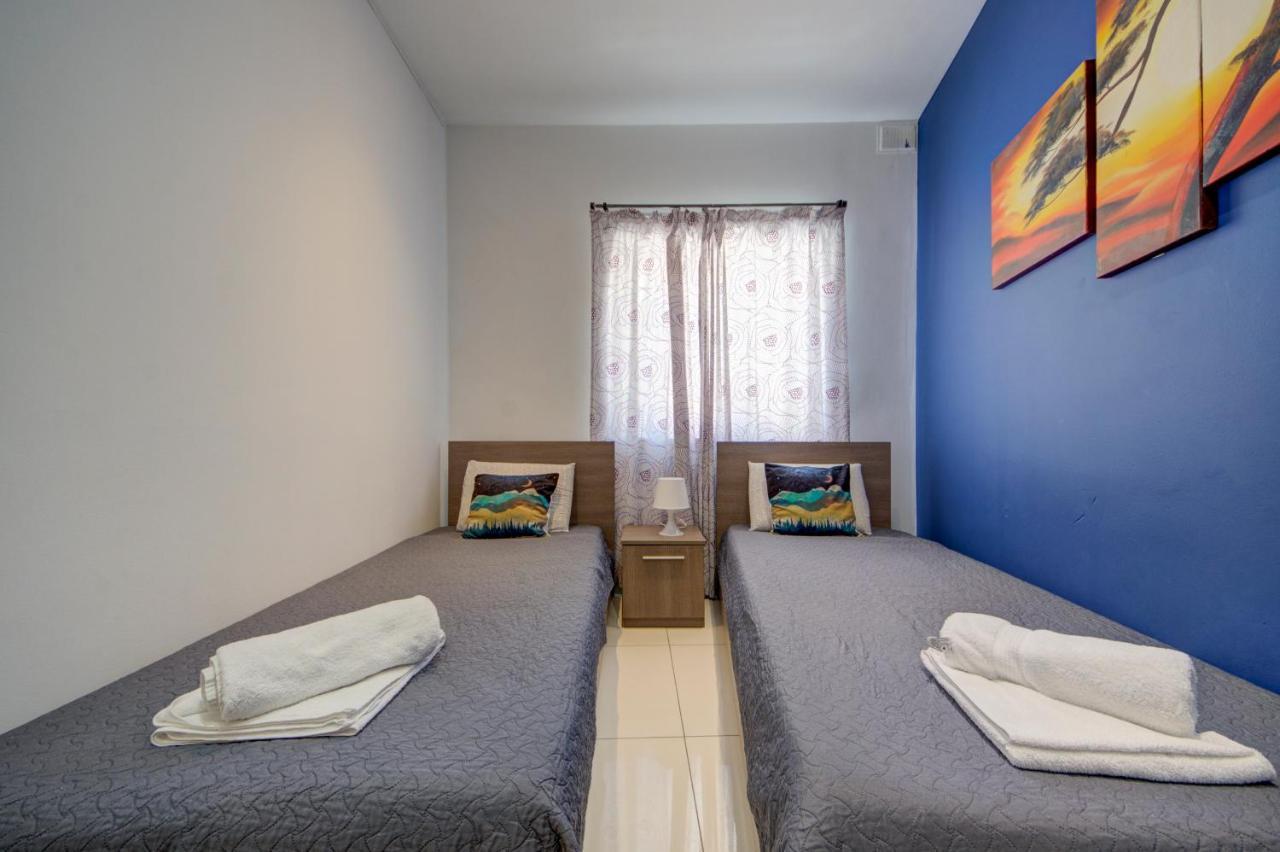 Sapphire Court 2 Bedroom Apartments By Shortletsmalta Sliema Bagian luar foto